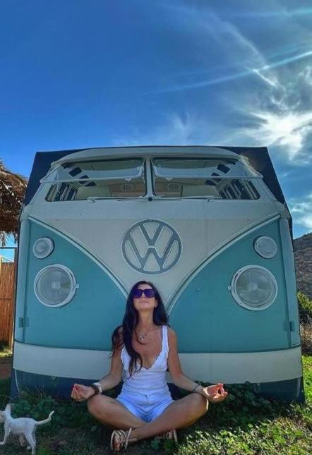 Cornelia Hippie Magic Bus Villa Kissamos Exterior photo
